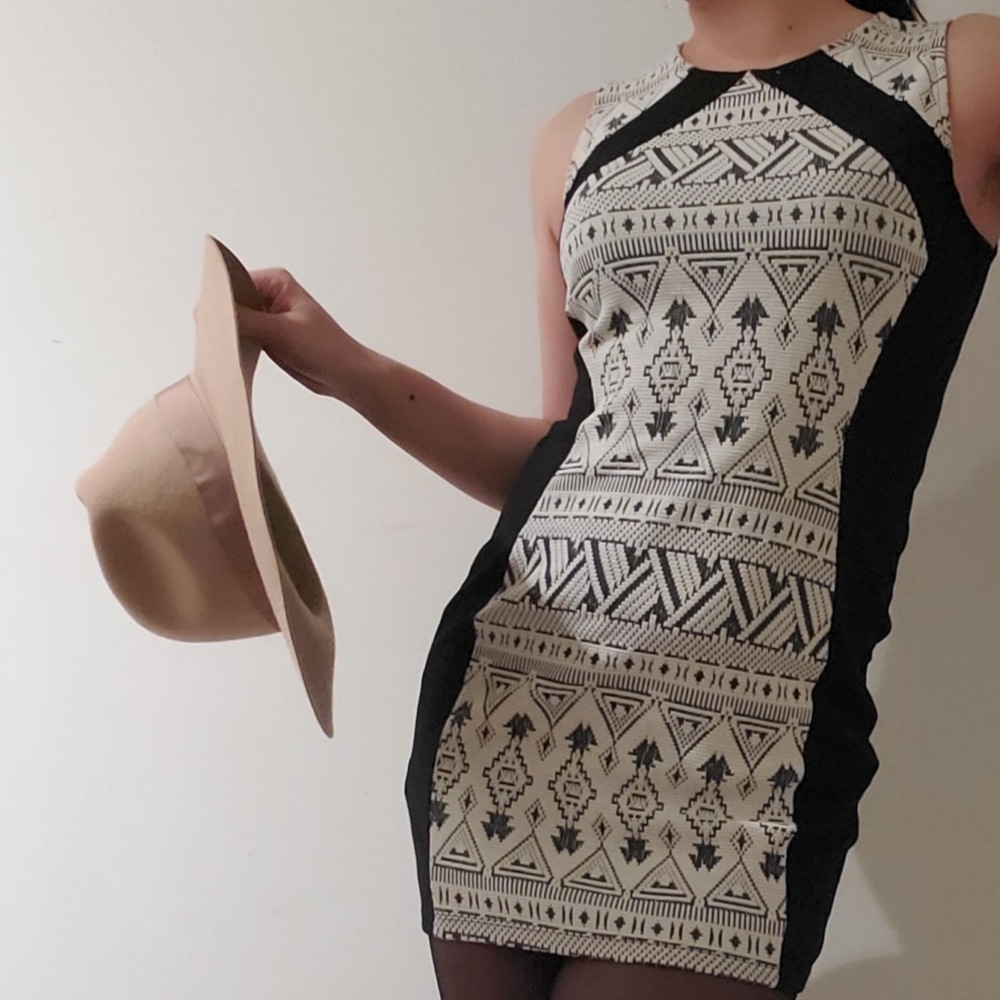 HM | Geometric Bodycon Dress